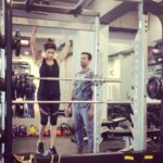 Shamita Shetty Instagram – New respect for ppl who can do pull ups! 🤪Bloody tough but sooo much fun! 💪#mondaymotivation @thevinodchanna #gymmotivation #fitnessmotivation #workout #instavideo