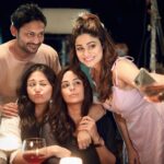 Shamita Shetty Instagram - Behind the scenes ❤️ with director saheb n ma girlies ❤️ @swastikamukherjee13 @monajsingh @birsadasgupta #fun #moments #bts #teamwork #shoot #webseries #blackwidows @zee5premium @blackwidowsfans