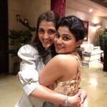 Shamita Shetty Instagram - Happy birthday my darling .U are one of the most selfless person I know who has always showered me with soo much love n care❤️They say Friendship isn’t about who uve known the longest..it’s about who walked into ur life ,said “I’m here for u “ n proved it!! N u have ,time n again!! I think you are the only person who never gets tired of listening to my own pointless drama over n over again!!! Hehee Thankyou for tat baby❤️ U are such a special n precious soul n I wish u al the happiness n love always ❤️ have a wonderrfulllllll dayyyy baby😘😘😘🌻🍫🍭🍬🥂🎂