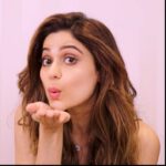 Shamita Shetty Instagram - Get a whole lot of magic with @reneeofficial RENÉE See Me Shine Lip Gloss. . You can get them in 4 shimmery colours: Pink, Peach, Nude and Red! . Use code SHAMITA10 to get 10% off on your orders . www.reneecosmetics.in Also available on Amazon, Flipkart, Nykaa . #ShamitaShetty #ReneeCosmetics #SeeMeShine #LipGloss #TintLipgloss #LusciousLips #KissableLips #Face #Makeup