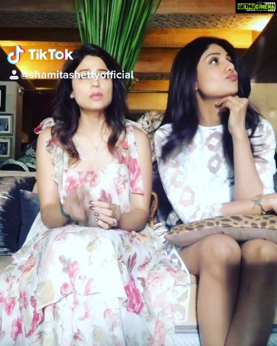 Shamita Shetty Instagram - #tiktok madness🤣 #sistersquad #instafun #funnyvideos #funnyshit #instavideo
