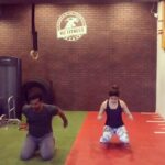 Shamita Shetty Instagram - Another workout session with my fav @thevinodchanna #vcfitness #fitnessmotivation #fitness #fitnessgirl #gymlife #nogainwithoutpain #workoutvids #instavideo #instafit