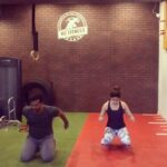 Shamita Shetty Instagram – Another workout session with my fav @thevinodchanna #vcfitness #fitnessmotivation #fitness #fitnessgirl #gymlife #nogainwithoutpain #workoutvids #instavideo #instafit