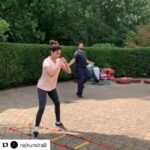 Shamita Shetty Instagram – #Repost @rajkundra9 with @get_repost
・・・
A family that works out together stays fit together #throwbackthursday missing the fresh air and outdoor training at home in England. #swastrahomastraho @theshilpashetty @shamitashetty_official @bencolemanfitness