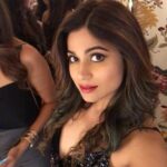 Shamita Shetty Instagram - Just posing 🤓😝 #instapic #instapose #instaglam