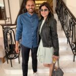 Shamita Shetty Instagram - Such a beautiful evening.. it was so lovely to finally meet u @jayshetty !!! U are truely such a beautiful human being and an inspiration to us all 🥰❤️🎀🤗 #peace #love #gratitude #positivity #instamoments #instapic #funwithfriends ❤️