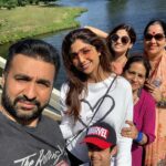 Shamita Shetty Instagram - Beautiful day spent at Pains Hill Park ❤️ #familytime #love #londondiaries