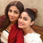 Shamita Shetty Instagram - It’s not easy to pick a favourite friend👭 a pair of stilettos👠😛a best dress👗👘🤷‍♀️ favourite color 🎨etc etc.. but a sister? I could just shut my eyes and take your name ! 👩‍❤️‍👩May you shine brighter than the sun and more radiant than a diamond .my love , my life , my best friend , my soulmate.. Happy Birthday to the twinkle of my eye ✨and the person I love from the bottom of my heart .. Thankyou for being you .. genuine and true ❤️🥰 love u Munki 🥰😍😘❤️ #munkiandtunki #partnersincrime #funmoments #laughter #love #sisterhood #instamoments #instapic ❤️