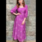 Shamita Shetty Instagram - You don't have to be who they want you to be 💜 💪🏻 . Outfit - @gulaalindia @viralmantra Accessories - @neetaboochrajewellery Styled by - @mohitrai Assisted by - @ruchikrishnastyles . . . . . @colorstv @voot @vootselect @endemolshoneind #ShamitaShetty #BiggBoss15 #Queen #strongerthanyouthink #strong #BB15 #BBQueenShamita #ShamitaIsTheBoss #ShamitasTribe #Teamss