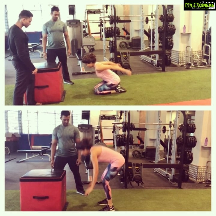 Shamita Shetty Instagram - My first attempt at box jumps with kneeling n burpies 😬 So .. when I say I’m really tired .. for my trainer @thevinodchanna thats code for ..kill me in the gym!! 🤣🤣🤣 but I love it !!! Bring it on I say🧜♀️ #nogainwithoutpain #instavideo #workout #stronggirl #fullpower #fitaholic #fitness #gym #gymvideos #fitnesswithshamita #shamitasfitnessgoals 💪💪