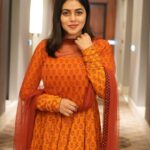 Shamna Kasim Instagram – Keep calm and live ur dreams…. 

Costume : @anooshageorgesunoj @styledivalabel