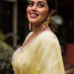 Shamna Kasim Instagram – Think Happy be Happy …. 

Costume: @tanva_by_deepika 
Earring : @petalsbyswathi 
Pics: @rajarao.anchalkar.dp 
Hairstylist: @hairartistpoojagupta 
Personal staff: @bhanu.reshma.90