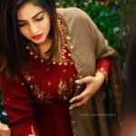 Shamna Kasim Instagram – Kindness is Grace and Grace is Elegance…. 

Costume: @brandladyofficial 
Jwellery: @kushalsfashionjewellery 
Pics : @bijeshnairweddingphotography