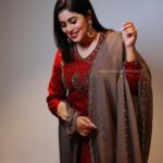 Shamna Kasim Instagram – Kindness is Grace and Grace is Elegance…. 

Costume: @brandladyofficial 
Jwellery: @kushalsfashionjewellery 
Pics : @bijeshnairweddingphotography