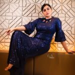 Shamna Kasim Instagram – I am wat I am… I will never try to be someone else !!! 

👗 @atelierstores 
💍 @kushalsfashionjewellery 
📷 @v_capturesphotography 
💇‍♀️ @hairartistpoojagupta 
👯‍♂️ @bhanu.reshma.90 @vhoney007 

#etv #dhee13kingsvsqueens #lovemyjob