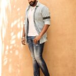 Shanmuga Pandian Instagram – Life is short for boring outfits !

One of my favourite outfit and picture from the past

#ootd #instadaily #throwback #photoshoot

Photographer @venketramg
design @osmanabdulrazak