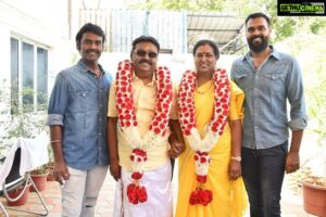 Shanmuga Pandian Instagram - Happy anniversary to the most wonderful couple 😘😘#lovemomdad #happyanniversary