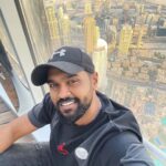 Shanmuga Pandian Instagram - Up and up and up ! At the top of Burj Khalifa #dubaidays #topoftheworld #burjkhalifa #whatawonder Bruj Khalifa.Dubai mall