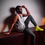 Shanmuga Pandian Instagram – I am only a pair of shoes away from good mood !

In love with these neon kicks !

#sneakerhead #midweekmood #nikegatorade #airjordan