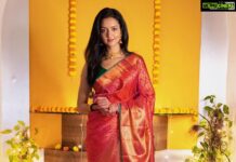 Shanvi Srivastava Instagram - Kanjivaram sarees have always been close to my heart, and my very first choice whenever there is a wedding to attend. 'The Bridal Brigade' - an exclusive range of bridal and wedding collectibles from @taneira_sarees (from the house of Tata) features absolutely gorgeous handwoven ensembles, especially my favourite Kanjivaram sarees which are perfect for this wedding season. 😍 For my best friend's upcoming wedding, I have selected this lovely red Kanjivaram saree with extra weft from @taneira_sarees 's Jayanagar store for the special day. With peacock and parrots on the body, in all over jaal and a zari border featuring a row of mangoes on top, this saree is a sight to behold and a delightfl to drape. Head over to your nearest Taneira store or www.taneira.com and shop for your unique wedding season look, as I did. #TaneiraSarees #TheBridalBrigade #WeddingShopping #collab