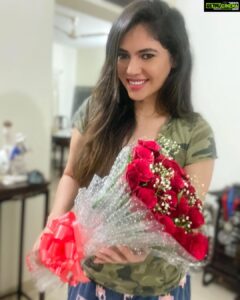Sherin Instagram - You guys!!! Thank you for the delicious surprise last night. I didn't know that the piece with my pic on it was a part of the cake 🙈 I just ate it first. Yes, it was weird eating my own face. 🙊🙊
.
.
.
.
.
.
.
.
.

#sherin #love #biggboss #biggbosstamil #positivevibes #positivevibesonly #cake #celebration #tamil