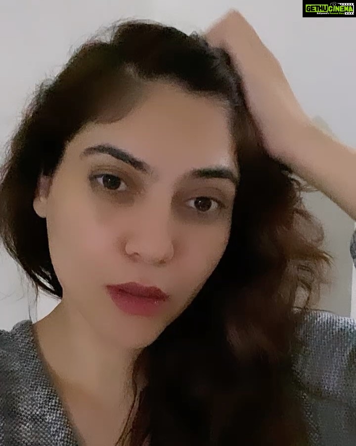 Sherin Instagram - Don’t know where I picked it up from but plz isolate, test and stay safe. Thank you! Bangalore, India