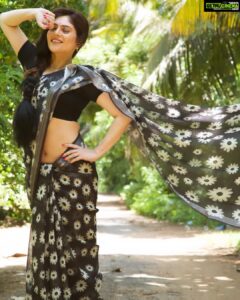 Sherin Instagram - ♥️♥️
.
.
.
.
#sherin #love #saree #fashion #styling