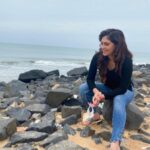 Sherin Instagram – Missed you Poseidon! I haven’t seen the ocean in over 2 years! After a long week of hard work, really enjoyed a day off by the beach. Ahhhh bliss 
#sherin #pondicherry #beach #ocean #candid #biggbosstamil Pondicherry