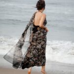 Sherlin Seth Instagram - A love affair between the sea and the saree! #waterbaby With my favourite team 🧡 @abhinay_venkat @vinaydev628 @demarcofq @pavantanooj_photography @_a.w.o.l_ . . . #saree #sareelove #beachlife #beachvibes #sherlinseth #tamil #tamilactor #telugu #tamilponnu #unarvugalthodarkathai #beautifulgirls #kashmirigirls #nomakeup #foryoupage #forme #viralpost #viralreels