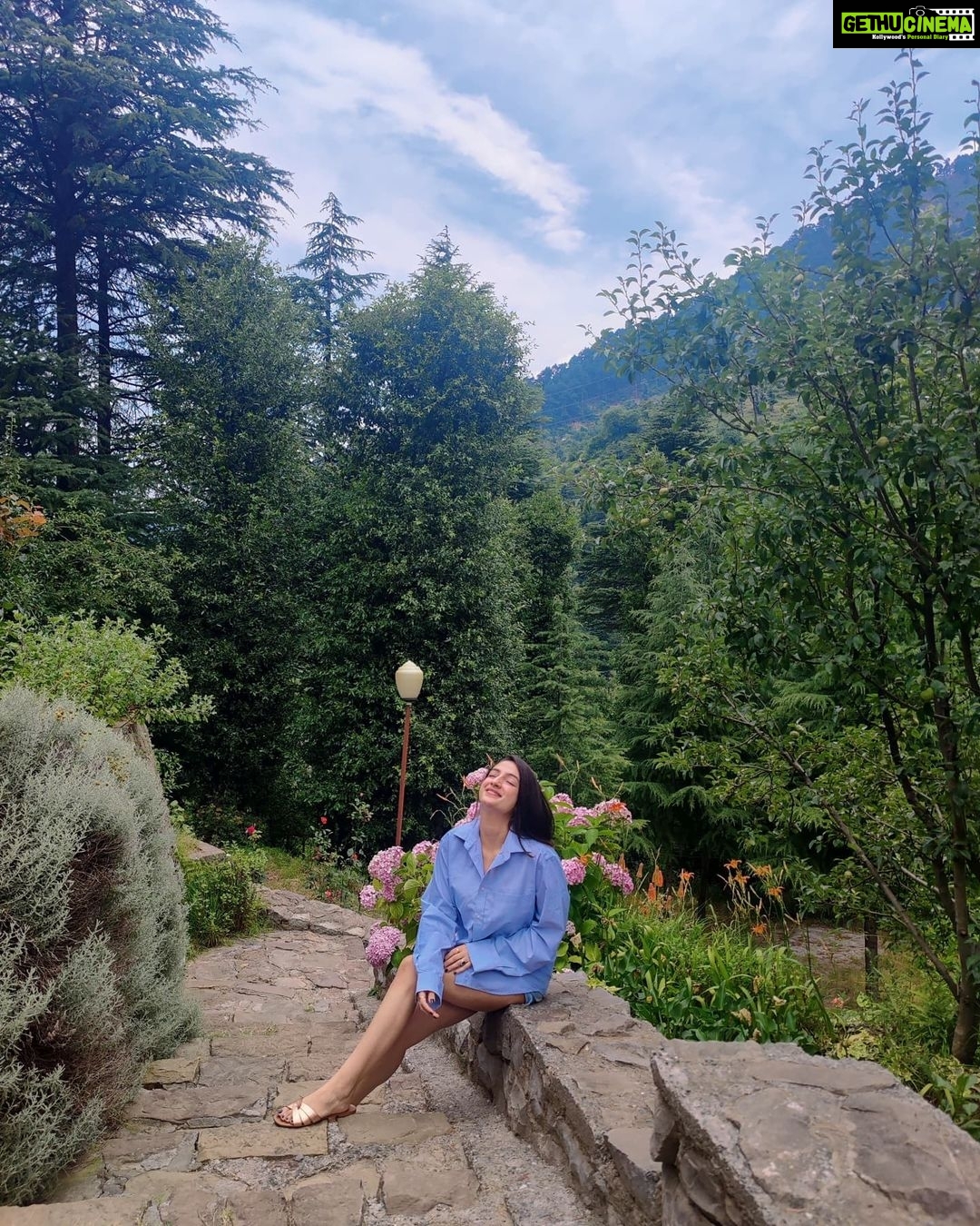 Sherlin Seth Instagram - Papa's oversized shirt, Cool mountain breeze with kahwah and calm mind is my kind of morning ! #justpahadibachathings PS : no make up, only mountain glow π¦ πΈ @sandeep8945 . . . #jammukashmir #jammukikudi #kashmirtourism #kashmiri #jammuandkashmir #kollywoodcinema #viralpost #foryoupage #forme #sherlinseth #mountains #fresh #mountainbaby #tamil #telugu #andhrapradesh #tamilnadu #bollywood #calfmuscles #leg Batote J&K