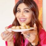 Shilpa Shetty Instagram - May the harvest festival reap you all the love, blessings, and happiness that you deserve. Happy Makar Sankranti and Happy Pongal to everyone 🙏❤️ . . . . . #MakarSankranti #Pongal #Uttarayan #harvestfestival #grateful #blessed
