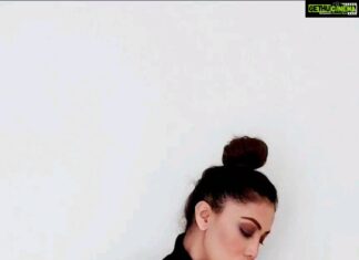 Shilpi Sharma Instagram - In my Own World 🌍 . . . #status #onmyown #winteroutfit #2022 #january India