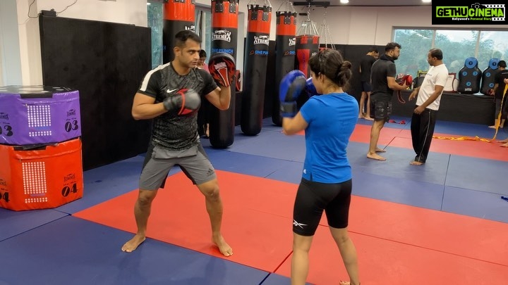 Shivangi Joshi Instagram - #sirat and boxing both were something very new to me. To be Sirat I had to learn the art of boxing. I must admit that boxing is one of the toughest sports I have come across. One wrong move and the game's over. It does require alot of precision, accuracy, power and swiftness. A special thank you to my amazing trainer @balkrishnashetty08 for making me do these rigorous training in such a short span of time. Je toh bas shuruwat haiπ @onepunchmma_ @totalcombatfitness Keep watching Yeh Rishta Kya Kehlata hai and keep spreading love and hope to all ππ€ #sirat #whatmyluck Mumbai, Maharashtra