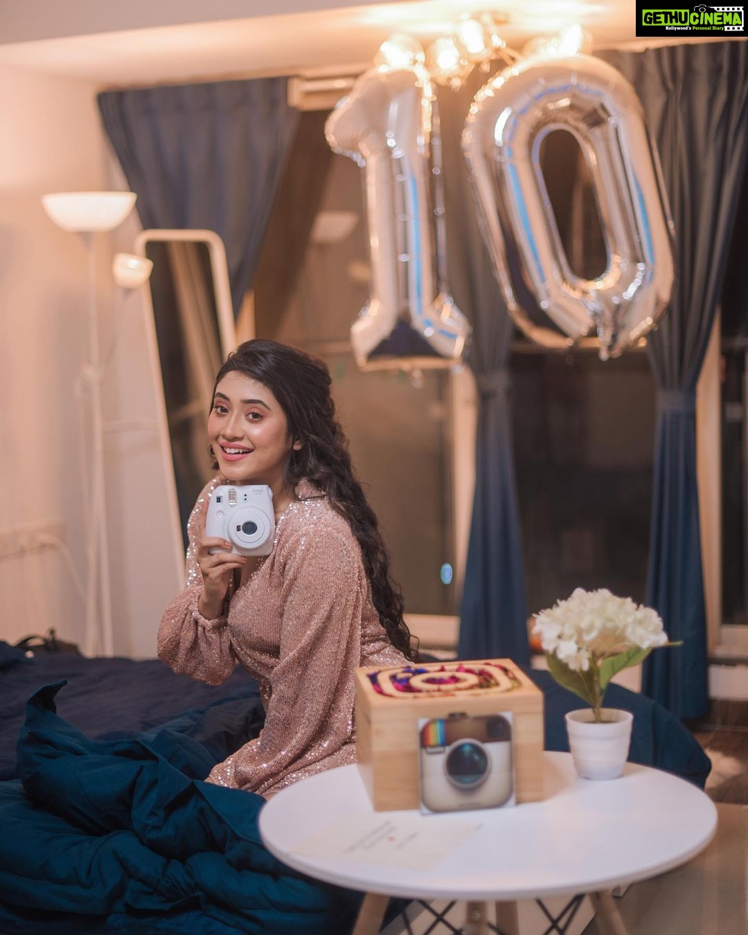 Shivangi Joshi Instagram - Wishing you a very happy belated birthday Instagram. You created a benchmark in the social media world and gained that love, support and popularity from all. May you grow better than ever and keep spreading smile and love to all of us. @instagram #happybelatedbday #latepost 📸: @fin.network @jvfilms_