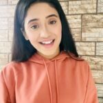 Shivangi Joshi Instagram - You’ve all been asking me what I’ve been doing all this while at home and here’s my recommendation. #SpecialOps is now streaming on @hotstarvip. It has action, drama, entertainment and more to keep you glued to it. Watch it and tell me how you like it!