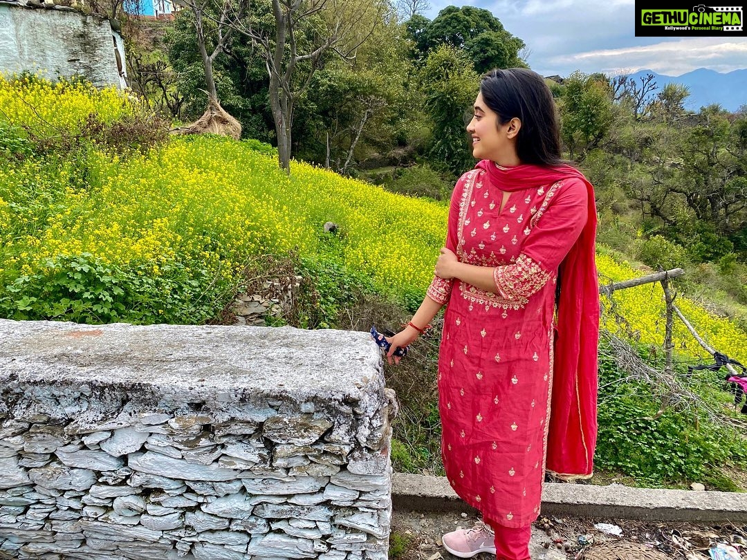 Shivangi Joshi Instagram - 🌱 Tehri-Garhwal, Uttarakhand, India