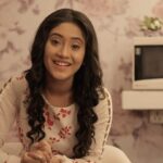 Shivangi Joshi Instagram - Want to pick great discounts on Diwali shopping and also a chance to win a guaranteed silver coin, all in the comfort of your home? Check out the Grofers Diwali Dhamaka Sale which is live today and tomorrow- 19th and 20th October on Grofers app and www.grofers.com Find plenty of gifting options for your loved ones and choose from a wide range of gifting packs and chocolates. Get best quality dryfruits at unmatched prices! Badam @ ₹365 and Kaju @ ₹399 😍 To take home a silver coin, new users need to do a minimum purchase of Rs.1200 and existing Grofers users need to shop for Rs. 2500. Don’t forget to add the silver coin to your cart during checkout. Wishing you all a very Happy Diwali! @grofers #GrofersDiwaliDhamaka #ShoponGrofers