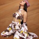 Shivangi Joshi Instagram - Peace, love, and desert dust. #dubai #desertsafari 🤎 Dubai, United Arab Emiratesدبي