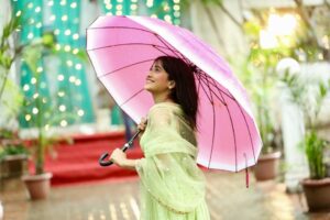 Shivangi Joshi Instagram - ☂ 📸 @sanimohini