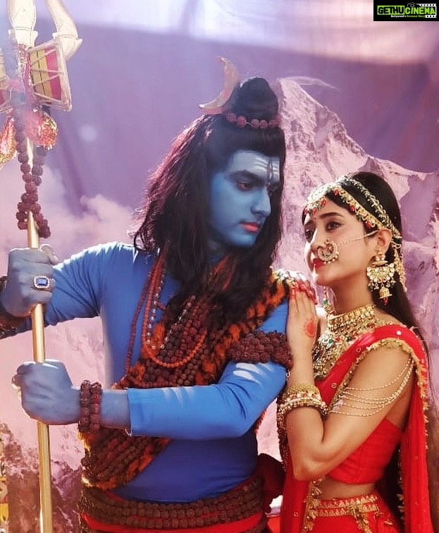 Shivangi Joshi Instagram - शिव पार्वती ✨