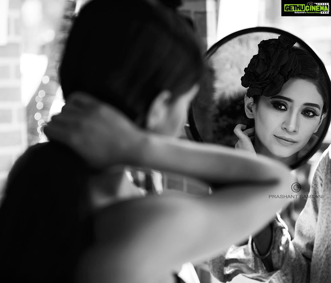 Shivangi Joshi Instagram - Stay strong Believe in yourself Never give up! 🖤