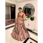 Shivangi Joshi Instagram - 🌸 Styled by:- @nehaadhvikmahajan Outfit by:- @taandonreynu Jewellery by:- @shobhashringar Kolkata