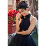 Shivangi Joshi Instagram - 2M blessings and counting..❤️ I promise to work harder and make you all proud. Gratitude forever.. Love my 2M fam..❤️ #happyme 😊