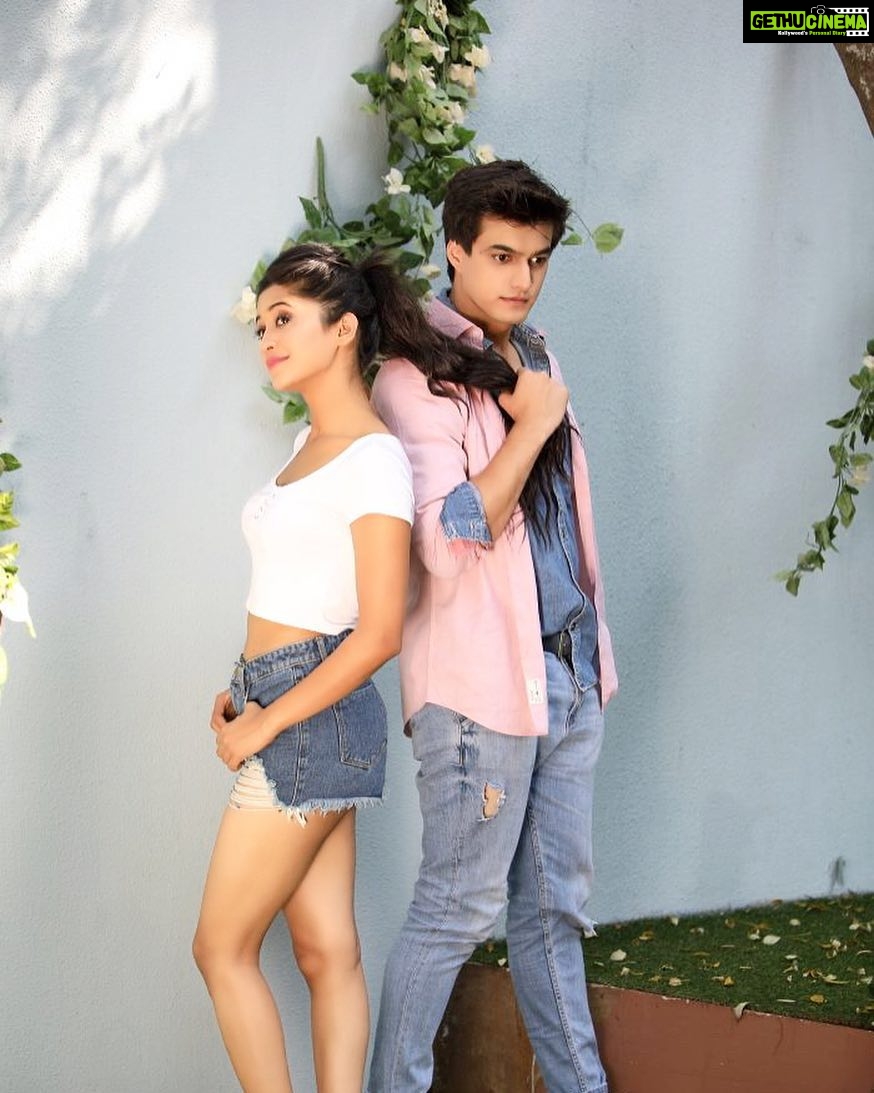 Shivangi Joshi Instagram - Happy birthday handsome..😘 @khan_mohsinkhan