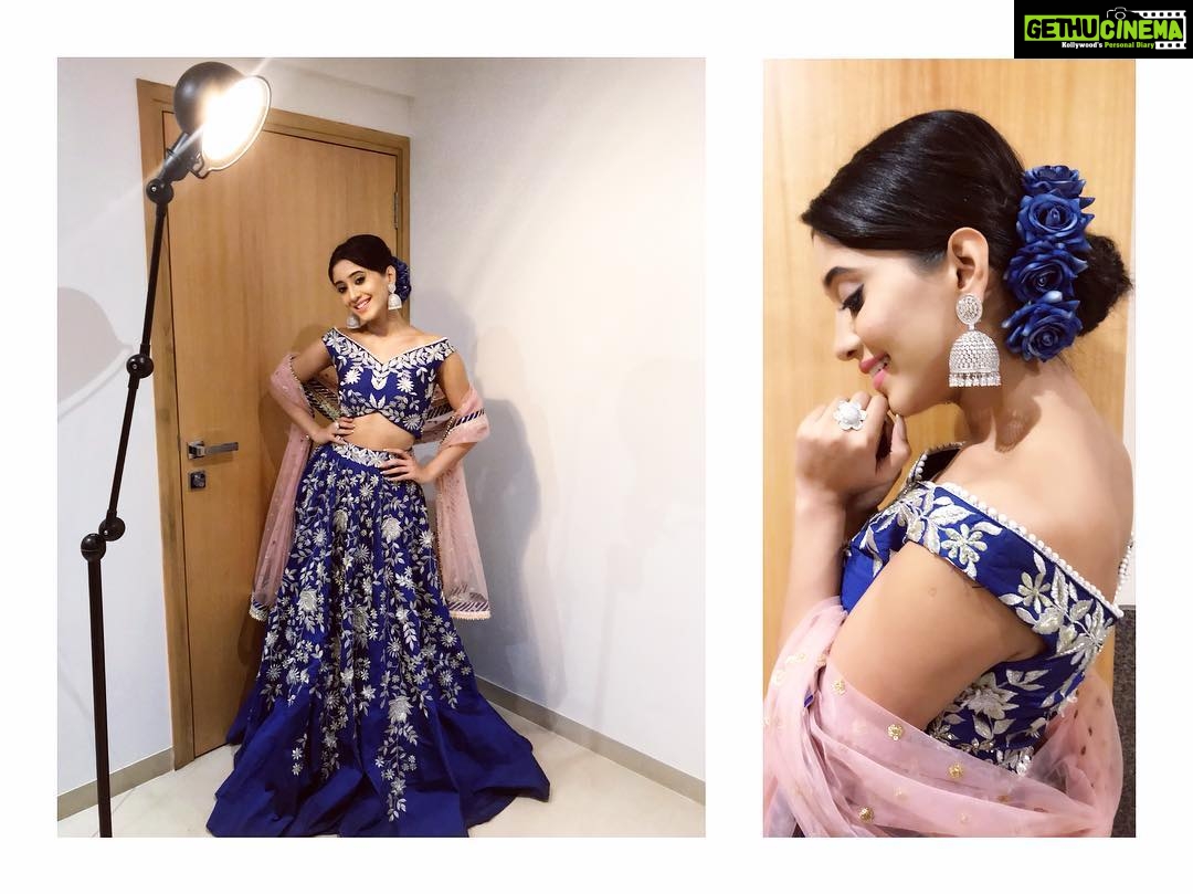 Shivangi Joshi Instagram - 🦋 Outfit:- @the_adhya_designer @aradhya_designer Accessories:- @adan_creation_ Nashik
