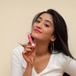 Shivangi Joshi Instagram - The biggest dilemma for girls nowadays is whether they should use a lip balm or a lipstick, go for moisturisation or intense colour. Whenever they use lipsticks, there is a concern in their mind that pops up – will my lips go dry or go dark or get damaged? Want to protect your lips without compromising on colour? Check. Want long lasting color without worrying about drying out your lips? Check Here comes the new NIVEA COLORON LIP CRAYON to your rescue! Enriched with Vitamin E and Natural Oils, NIVEA Lip COLORON Lip Crayon take super care of your lips by giving it the moisturisation and hydration it needs, and also giving you an intense colour payoff. Be it a date or a party or an official meeting, get that fun pop of colour and a kiss of care with the new NIVEA COLORON Lip Crayon in three exciting shades: Pop Red, Coral Crush and Hot Pink. So go and get your favourite NIVEA Coloron Lip Crayon by using this coupon code SHIV20 at Purplle @letspurplle and get 20% discount. GetYourCOLORON with NIVEA COLORON Lip Crayon #NIVEACrayonColorAndCare #GetYourCOLORON #NIVEAForYou @letspurplle @niveaindia