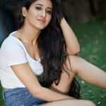Shivangi Joshi Instagram - Embrace the glorious mess that you are. PC :- @prashantsamtani