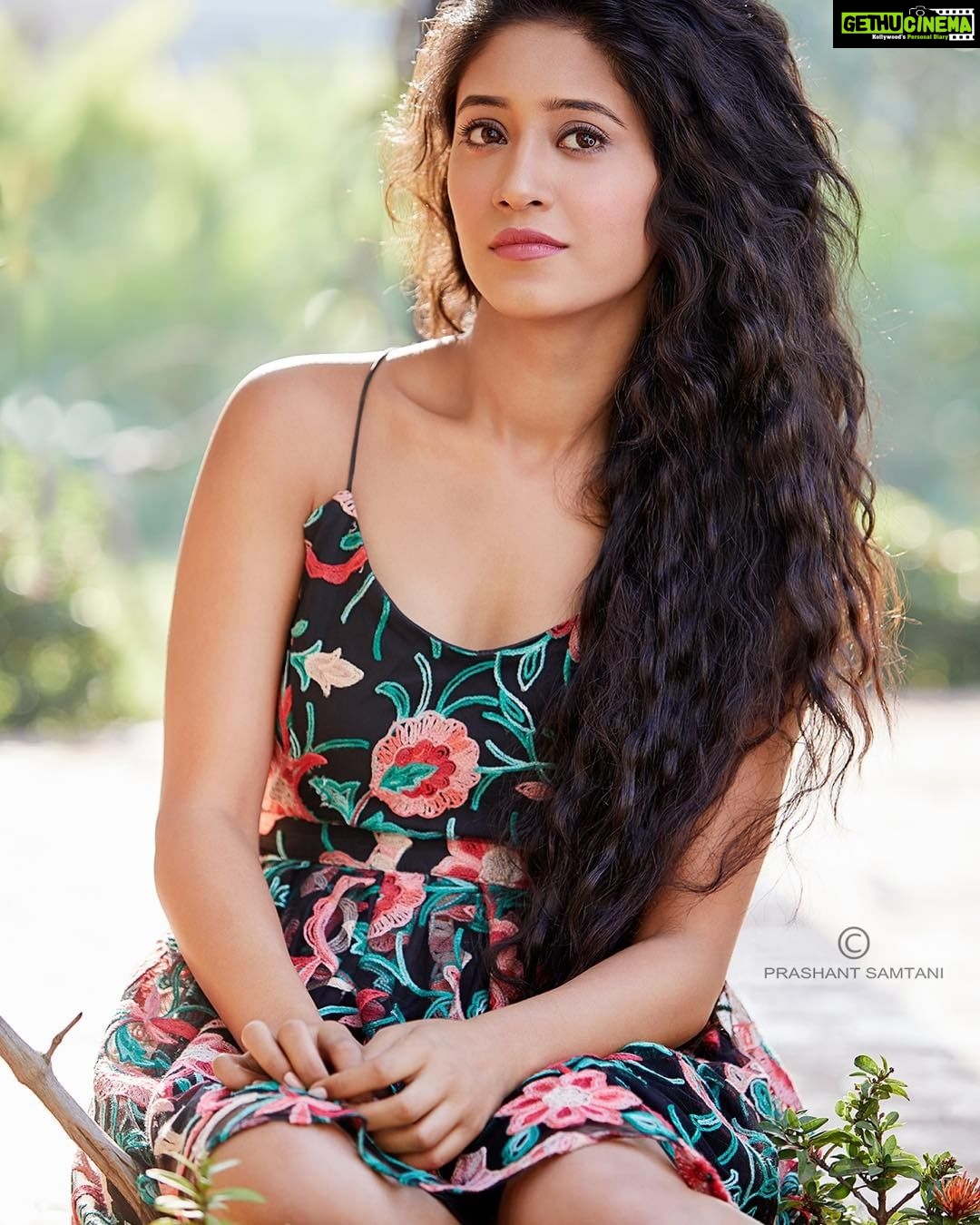 Shivangi Joshi Instagram - Innocently sexy...😁😉 PhotoCourtesy:-@prashantsamtani