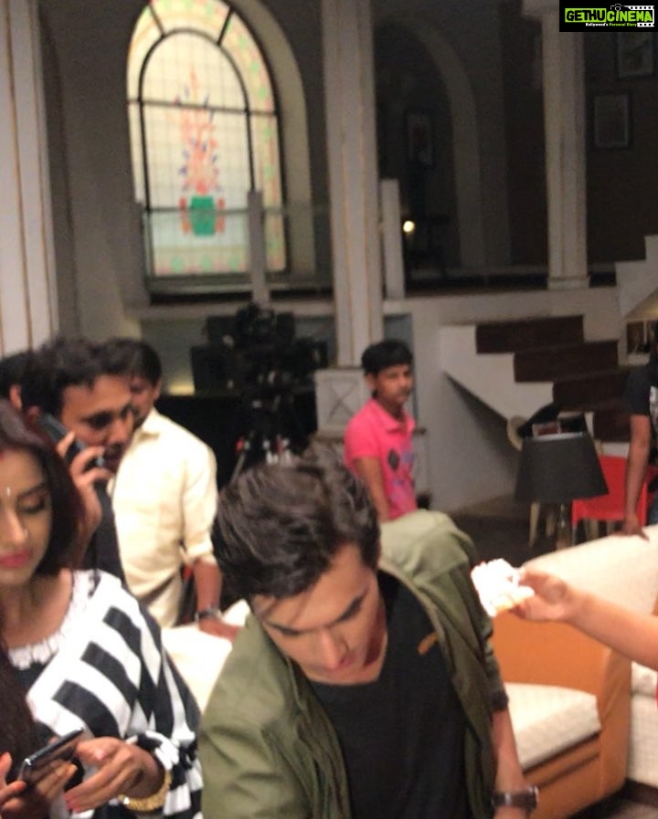 Shivangi Joshi Instagram - Happy birthday #yrkkh❤ #9yearsold #9yearsofyrkkh @khan_mohsinkhan @gdimri @vyasbhavna @starplus