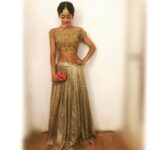 Shivangi Joshi Instagram - I take a lot of pride in being myself. I’m comfortable with who I am. Neckpiece:- @allrystudio Clutch:- @stylegrabberstore
